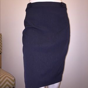 LOFT size 4 stretch pencil knee length skirt